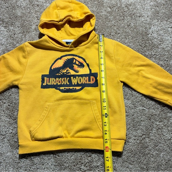 HOODIE Jurassic World Dominion Kids Size 5 - 6 Yrs Color Yellow With Logo - Picture 5 of 8